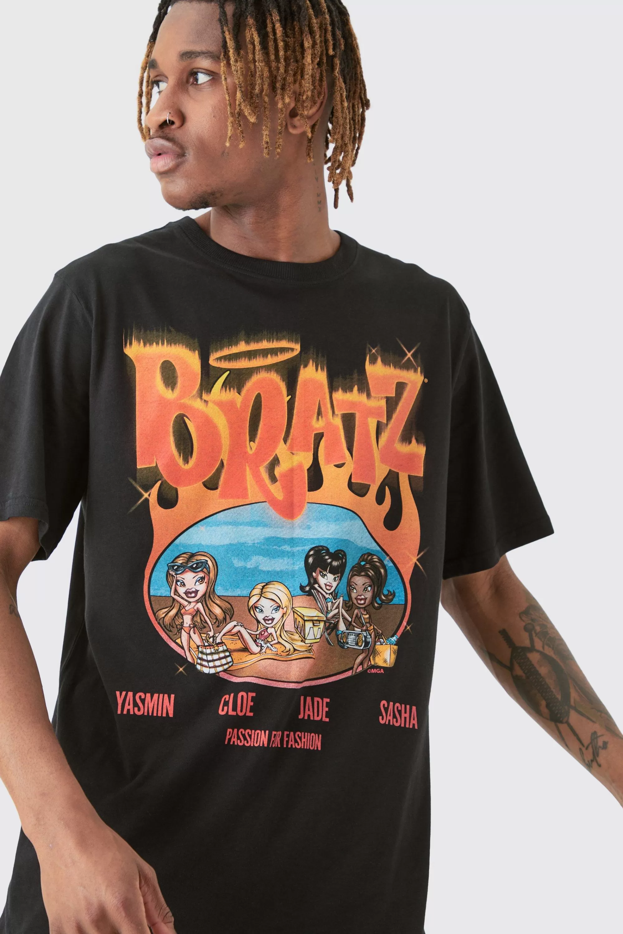 boohooMAN Tall Bratz Licence Flame Printed T-shirt In | UK black Outlet