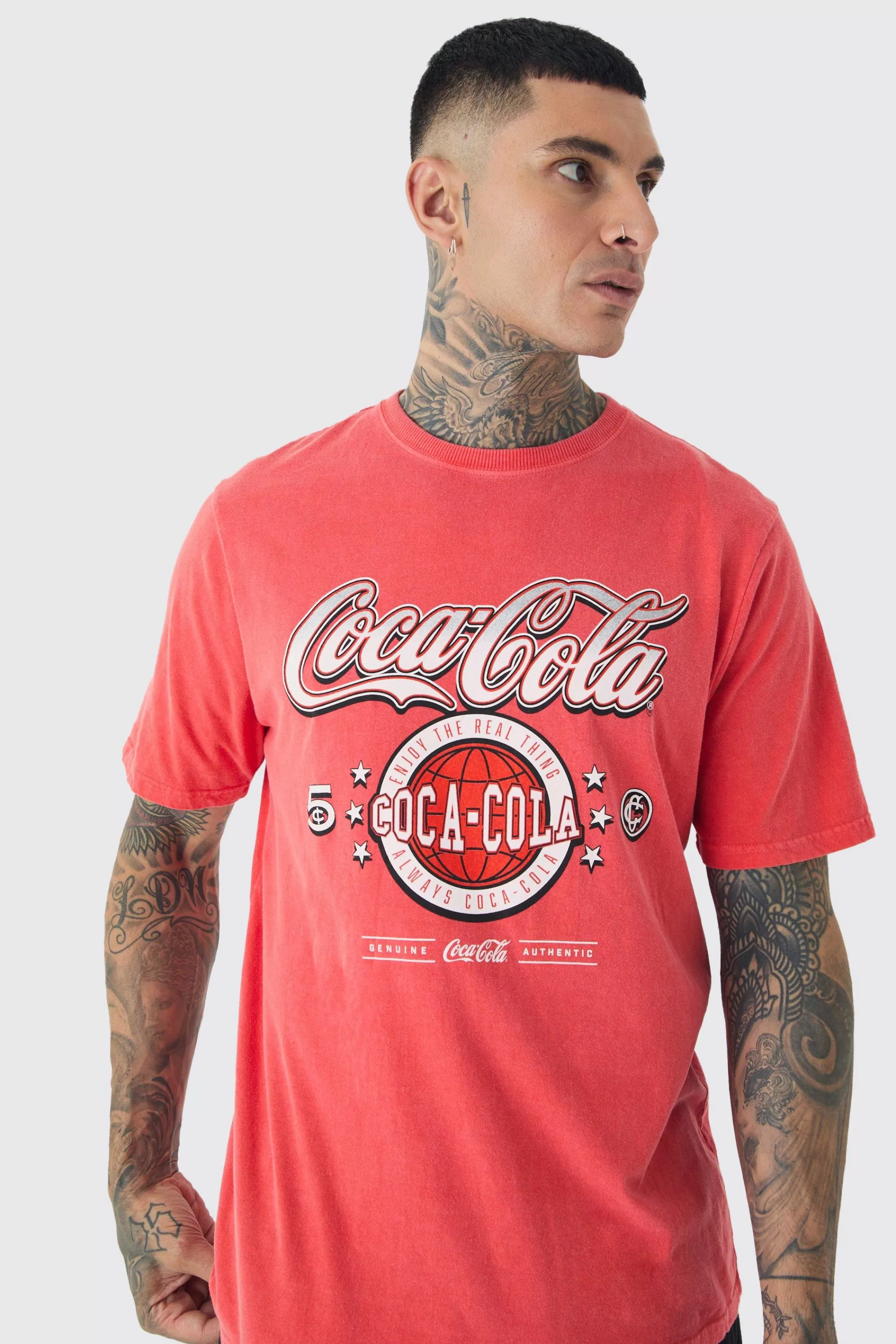 boohooMAN Tall Coca Cola License Print T-shirt In | UK red Store
