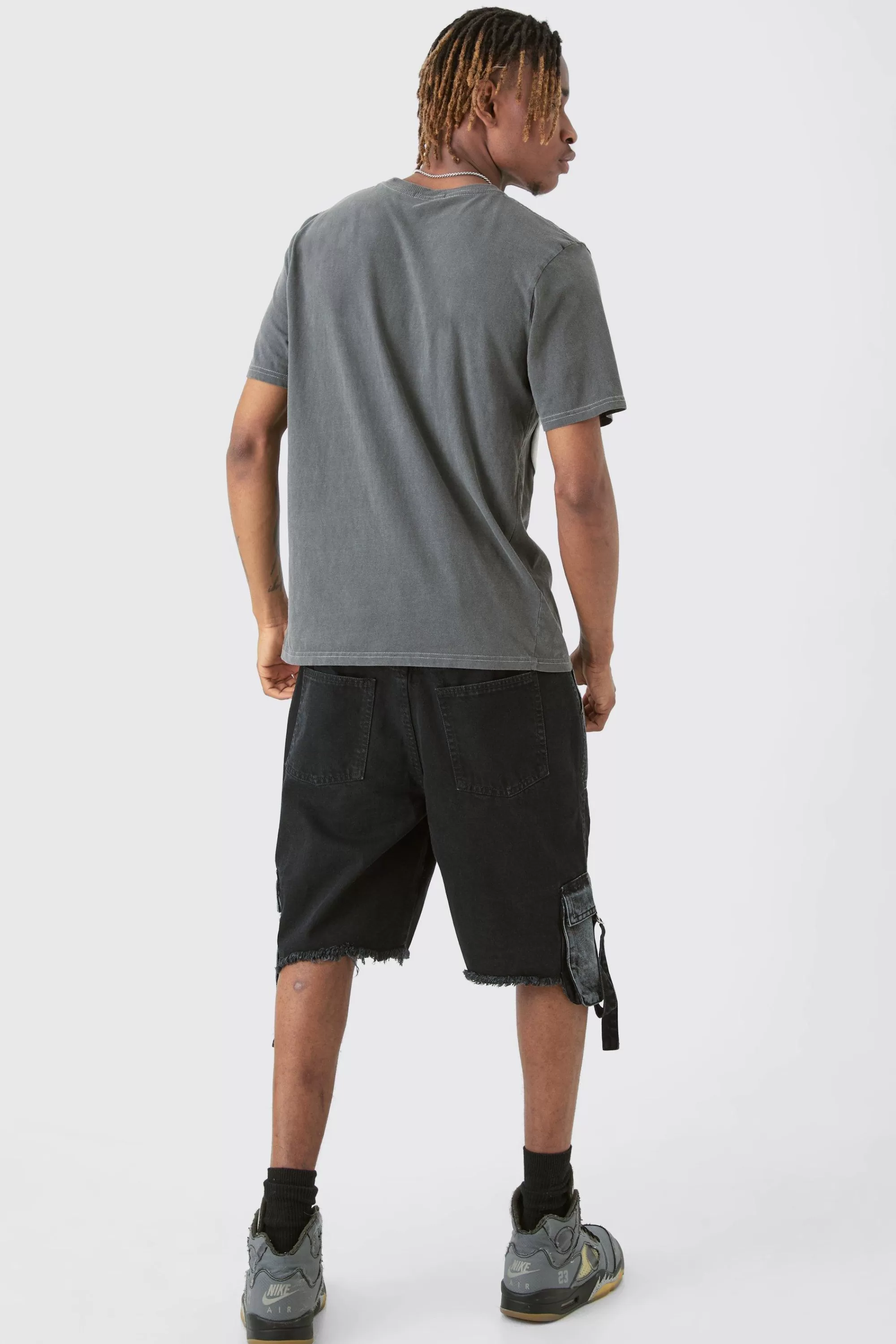 boohooMAN Tall Core Man Chain Puff Print T-shirt In | UK grey Discount