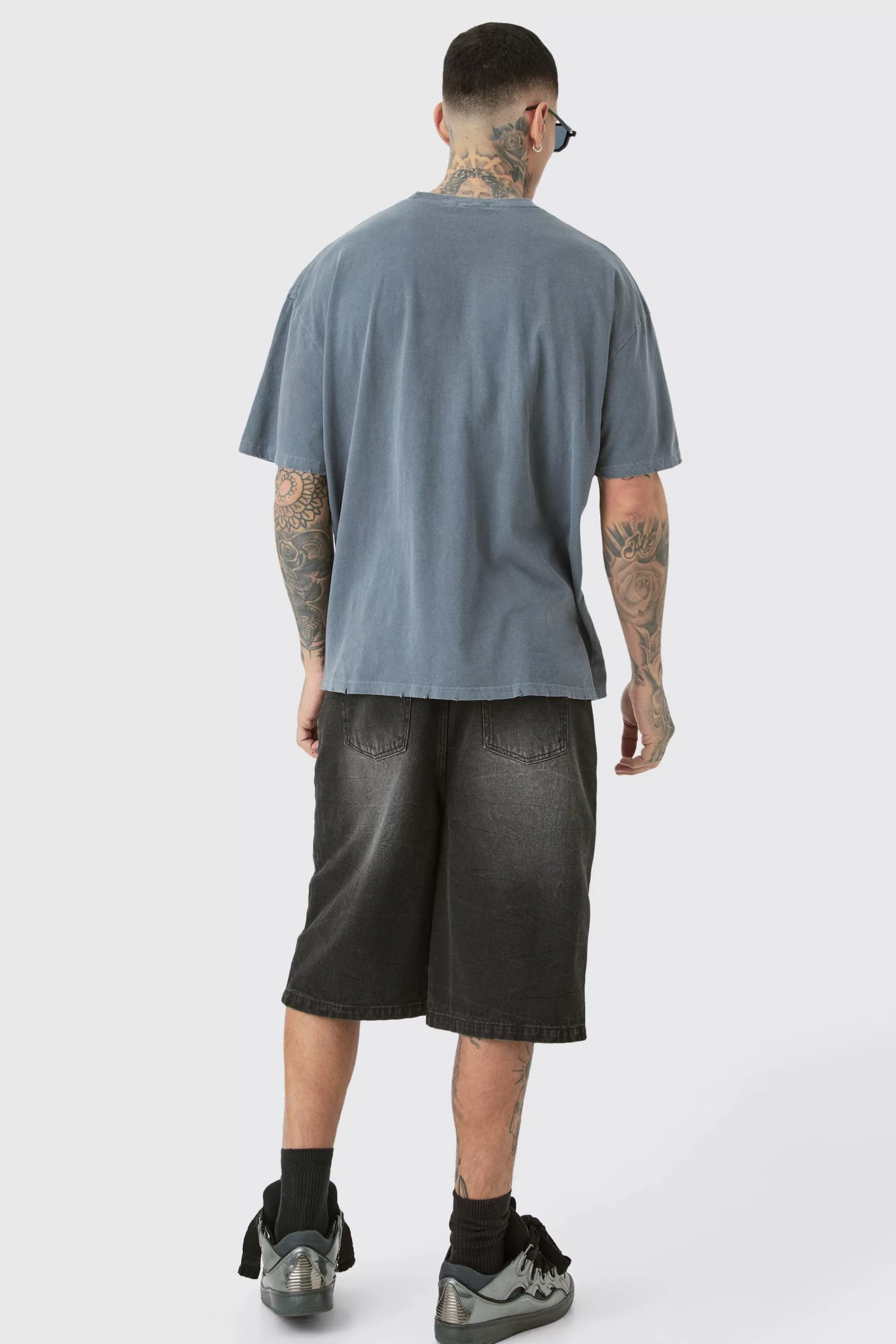 boohooMAN Tall Distressed Oversized Overdye Alien Graphic T-shirt | UK charcoal Shop