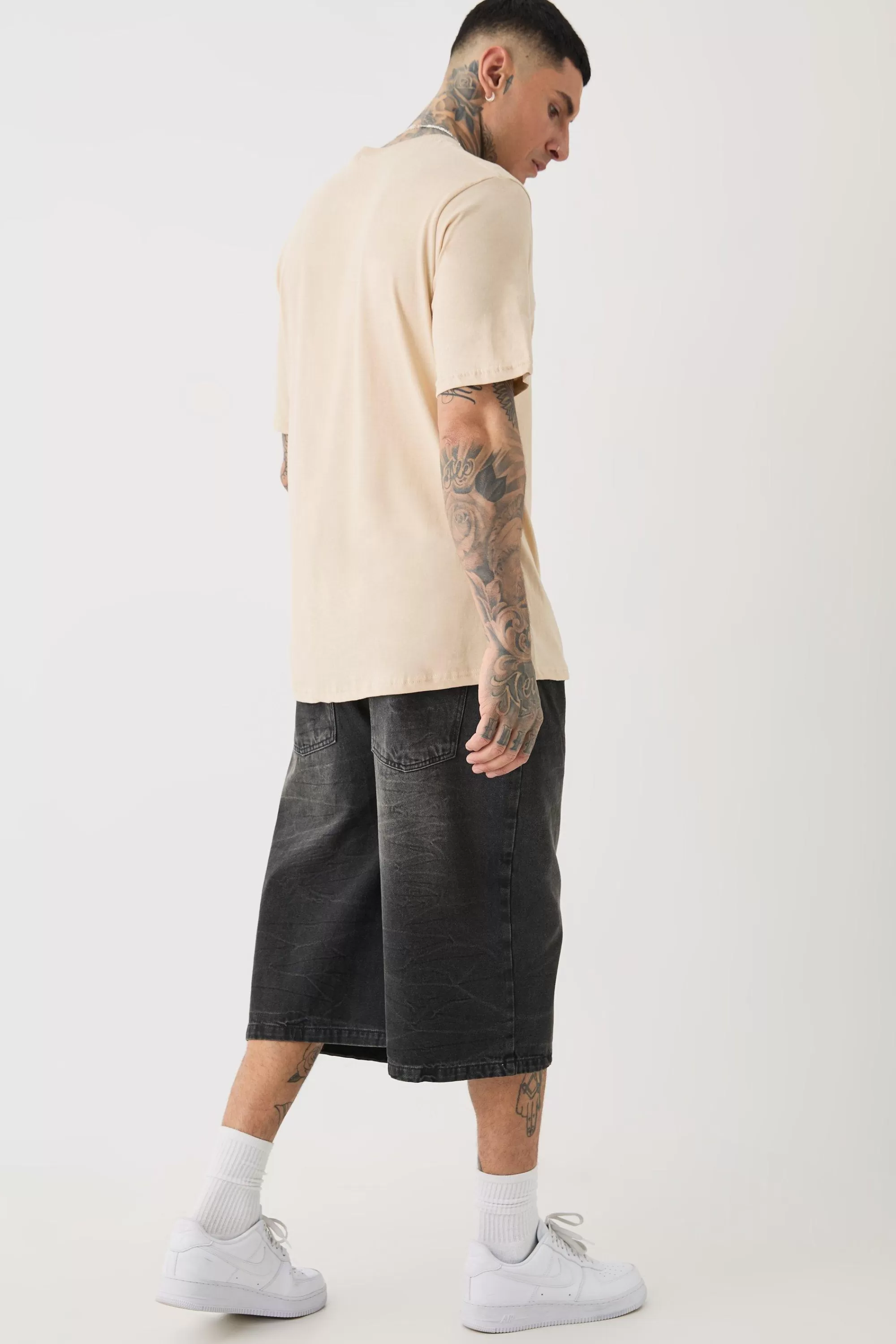 boohooMAN Tall Floral Line Drawing Print T-shirt | UK sand Flash Sale