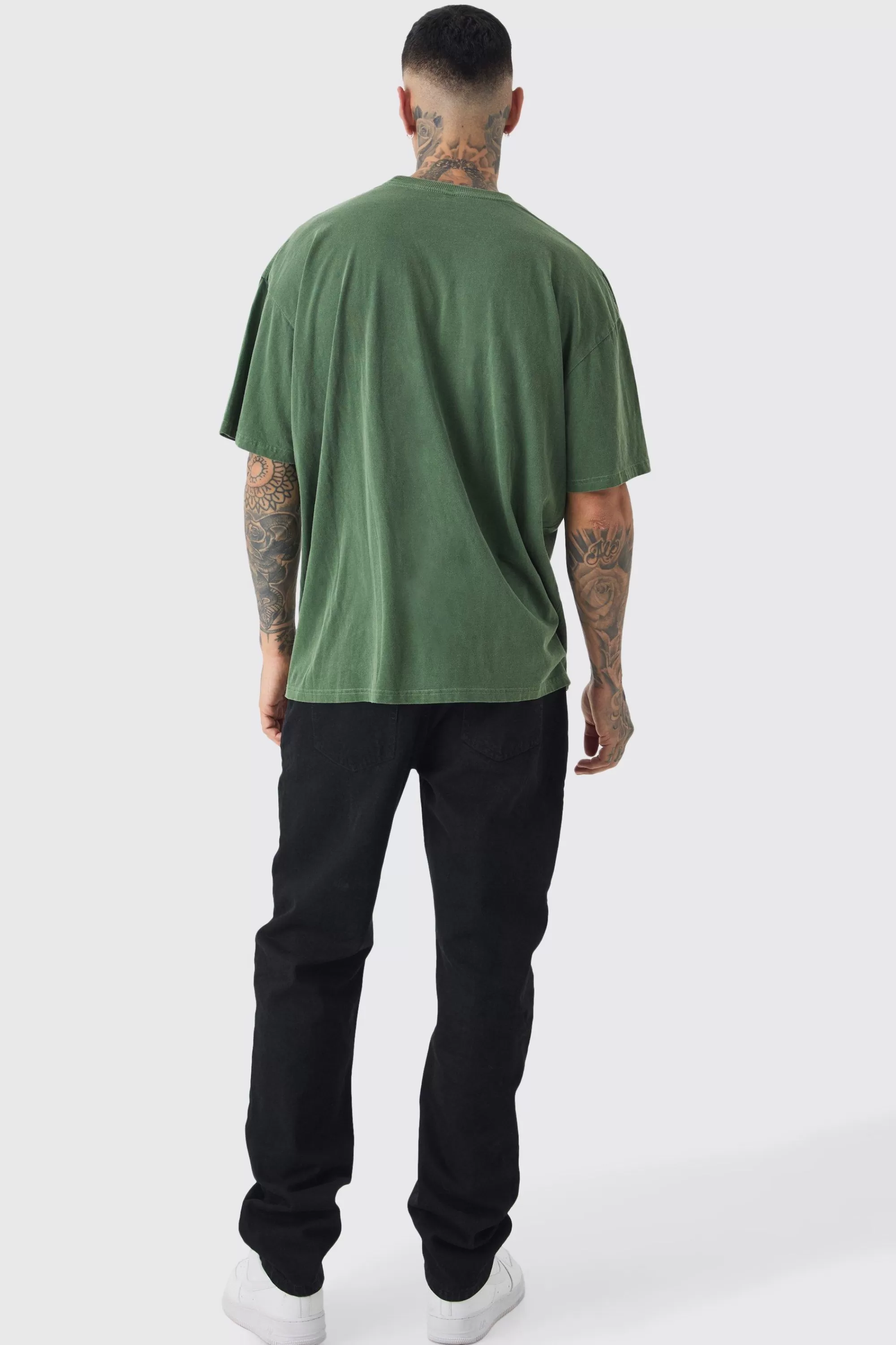 boohooMAN Tall Korn License Print T-shirt In | UK green Discount