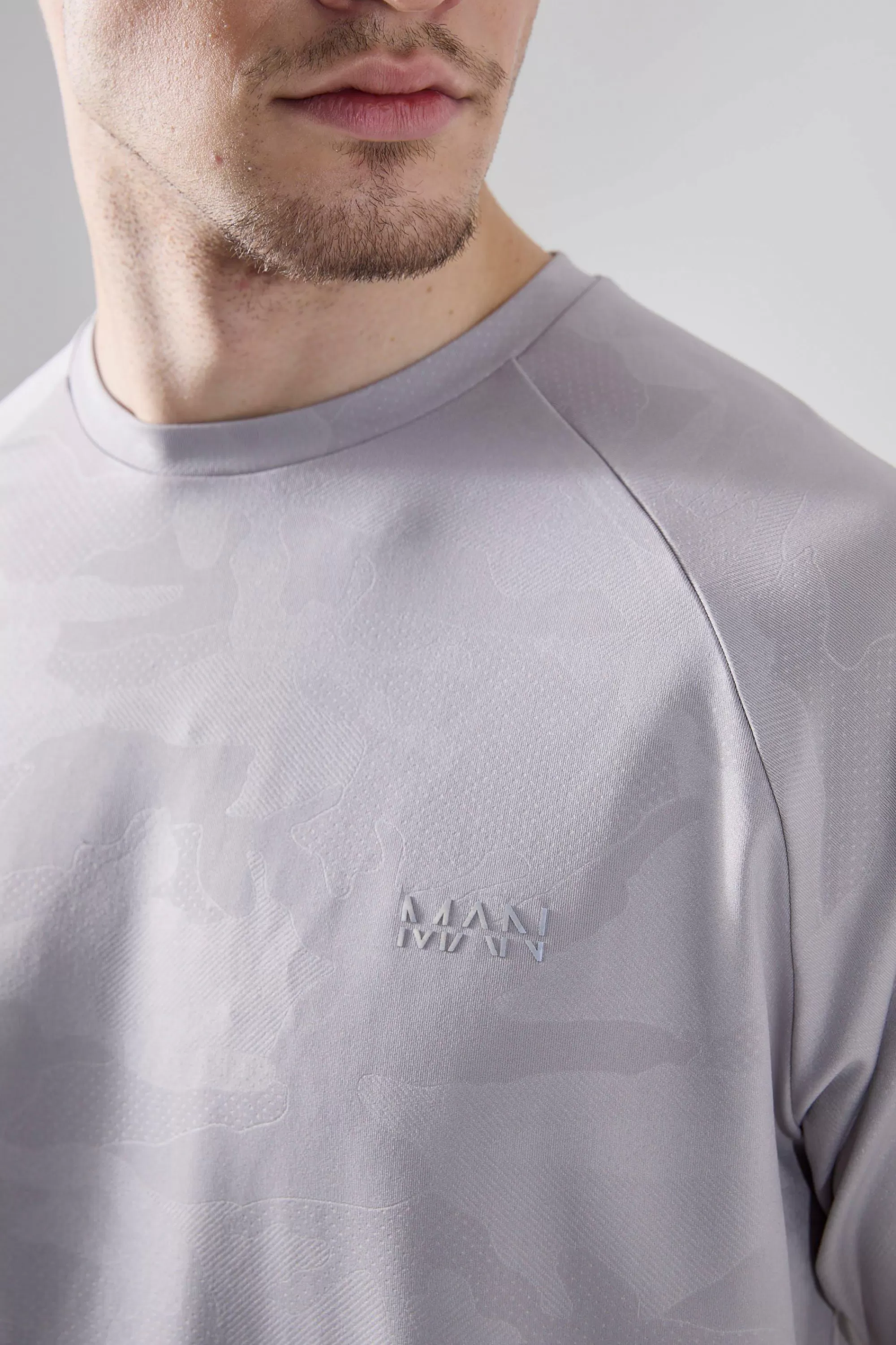 boohooMAN Tall Man Active Camo Raglan Regular Fit Performance T-shirt | UK grey Fashion