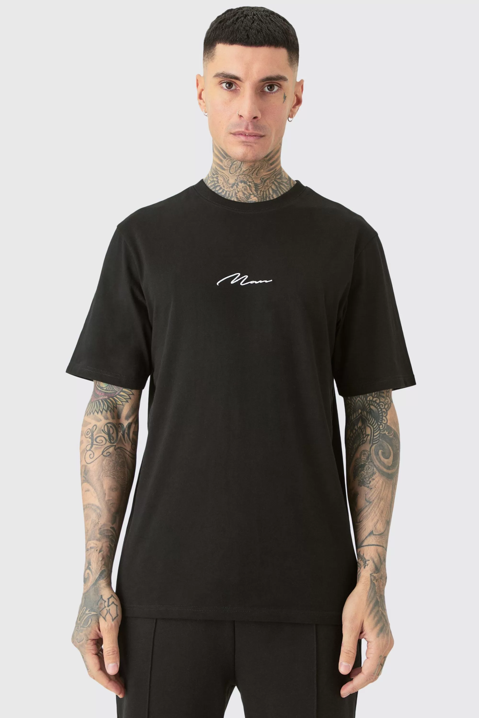 boohooMAN Tall Man Signature Embroidered T-shirt | UK black Fashion