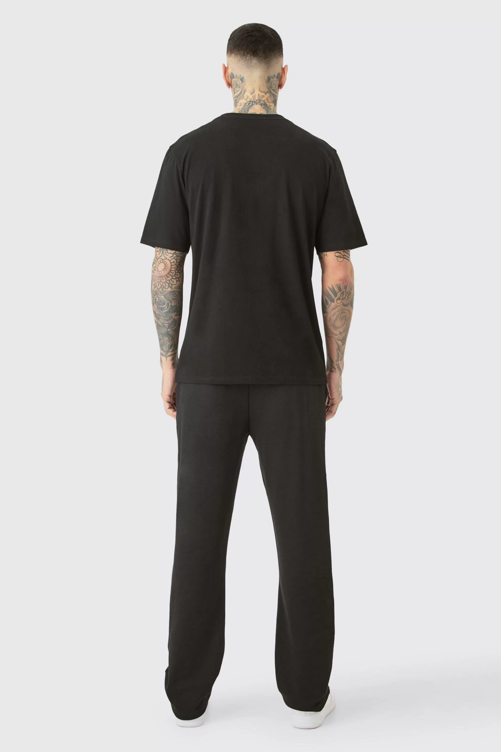 boohooMAN Tall Man Signature Embroidered T-shirt | UK black Fashion