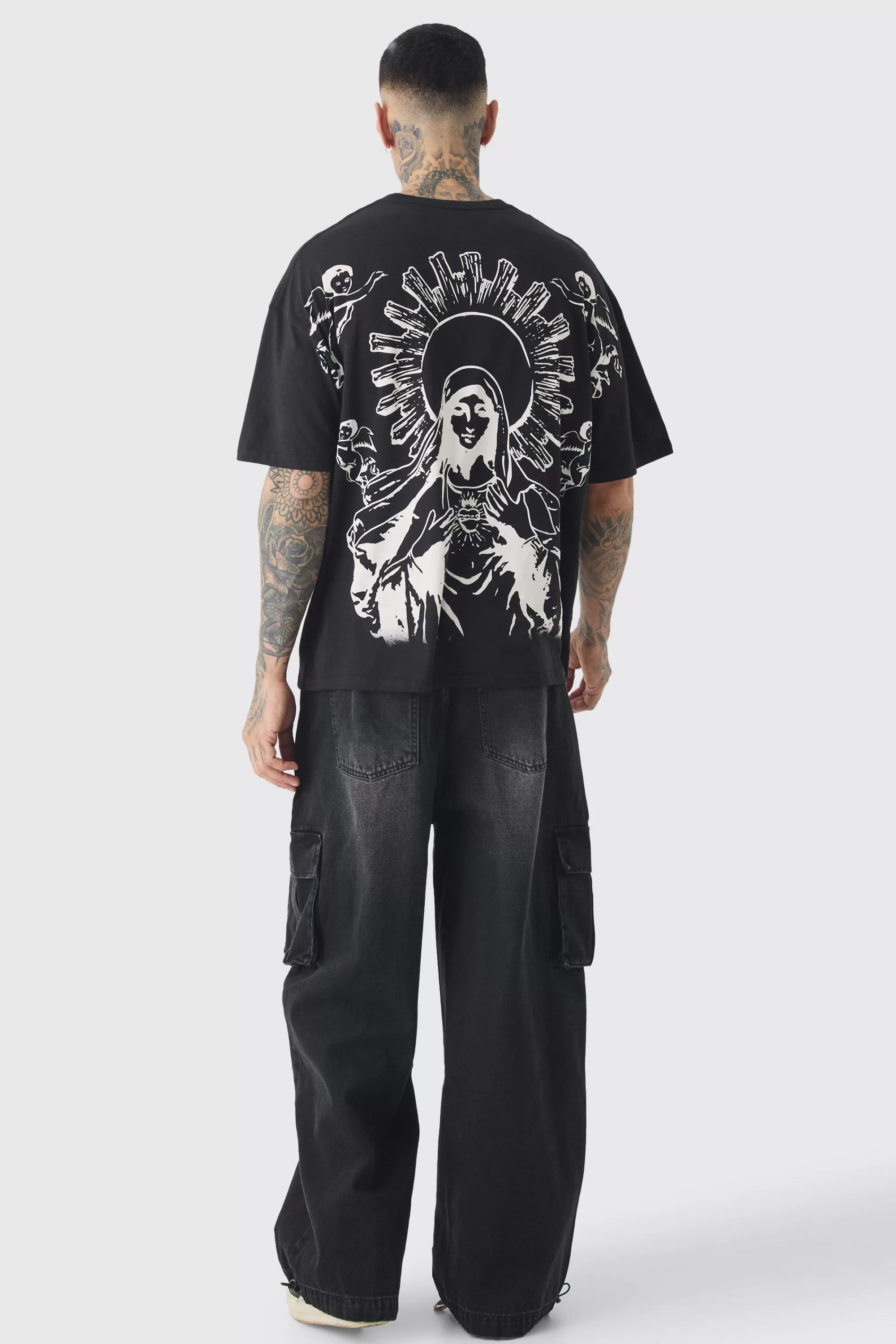 boohooMAN Tall Over The Seam Renaissance Back Print T-shirt In | UK black Store