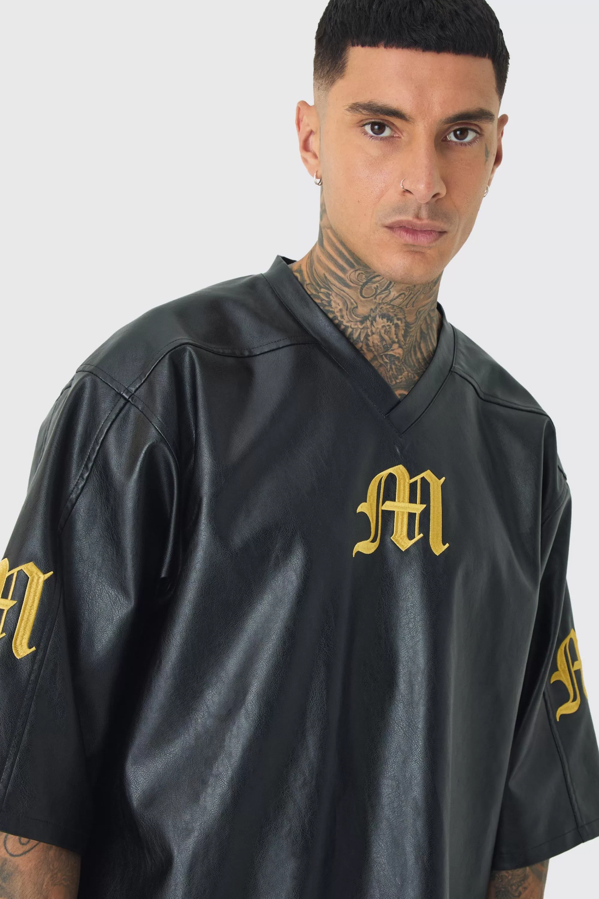 boohooMAN Tall Oversized PU Raglan Embroidered Varsity Shirt | UK black Online