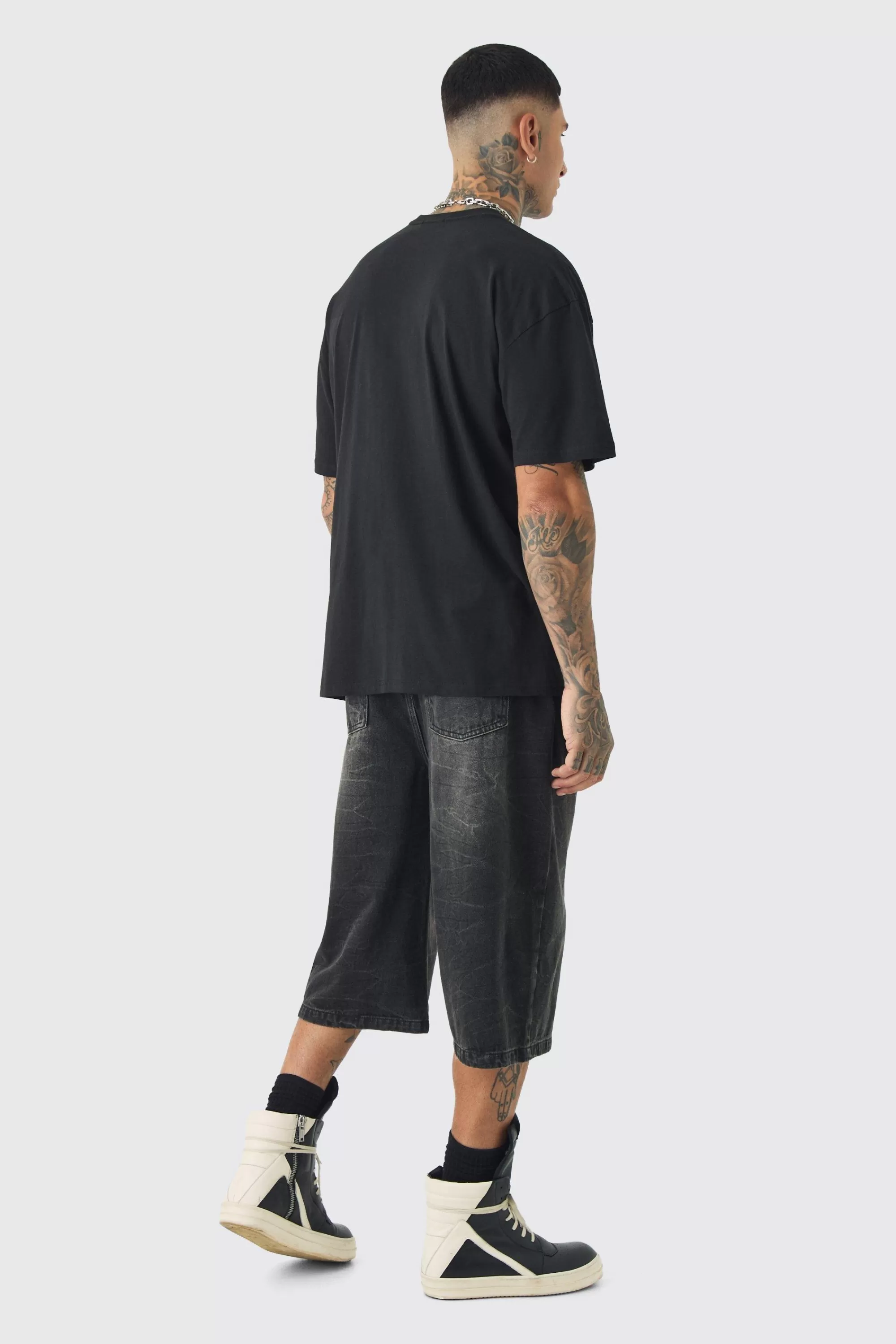 boohooMAN Tall Oversized Sold Out Print T-shirt | UK black Sale