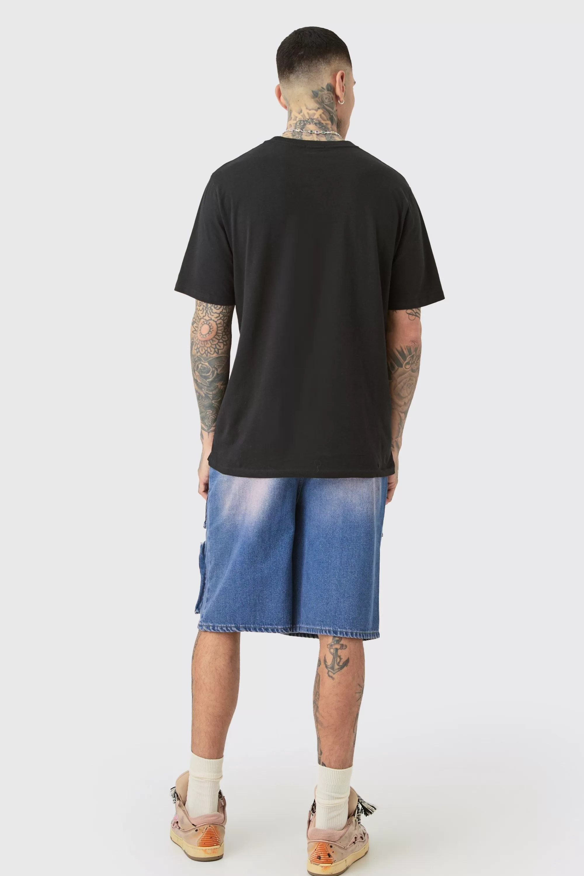 boohooMAN Tall Space Pour Homme Puff Print T-shirt In | UK black Outlet