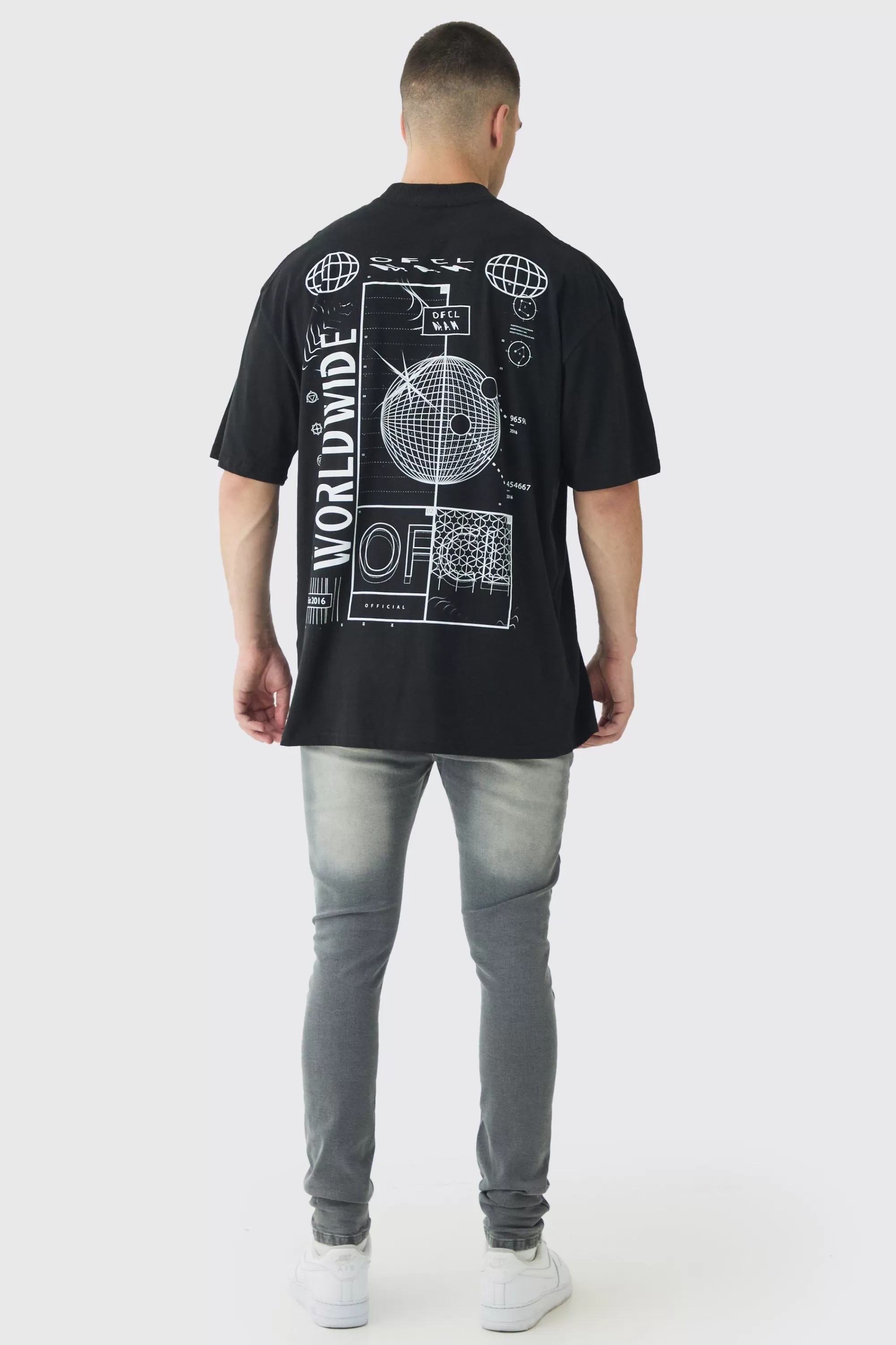boohooMAN Tall Worldwide Abstract Graphic Extended Neck T-Shirt | UK black Online