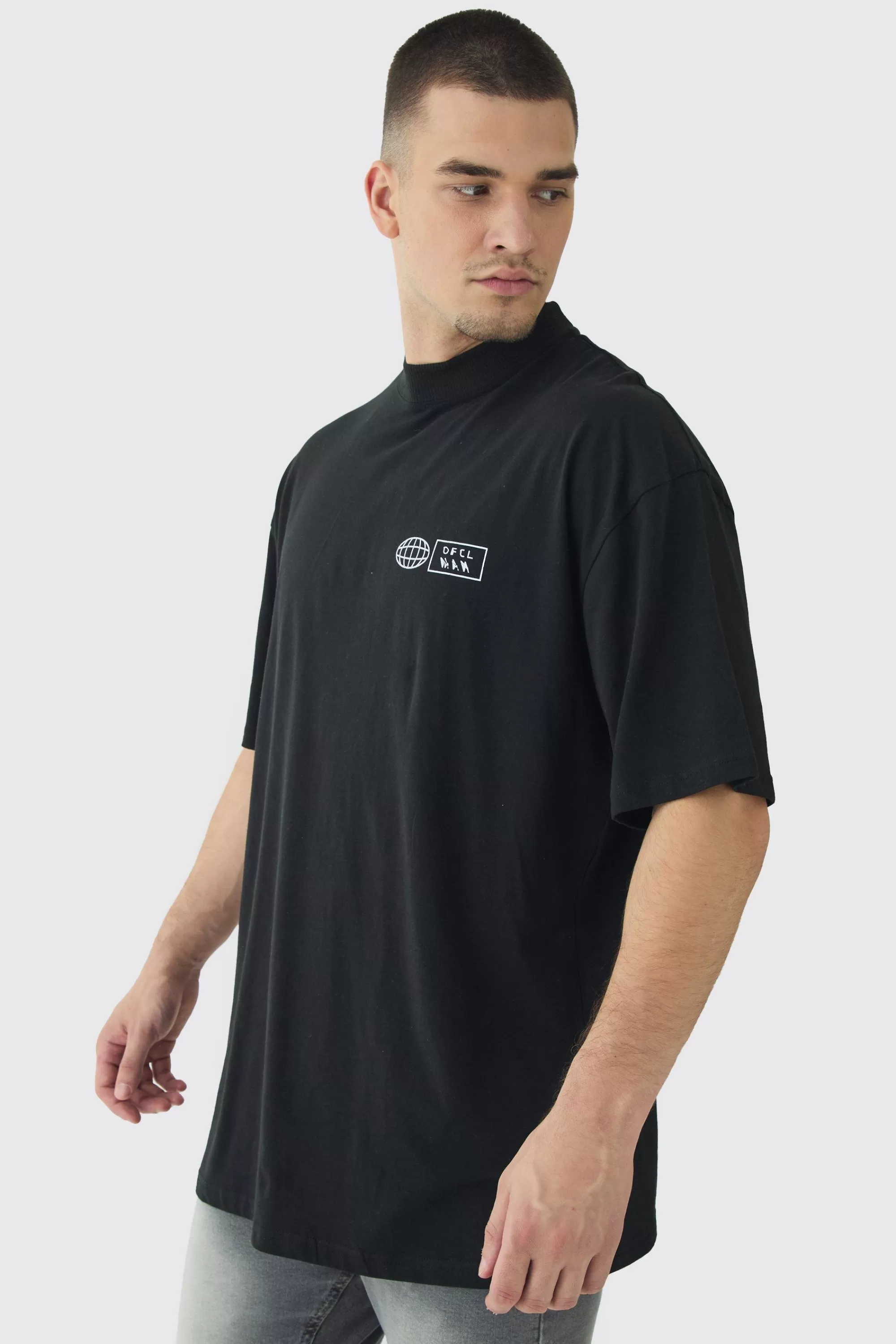 boohooMAN Tall Worldwide Abstract Graphic Extended Neck T-Shirt | UK black Online