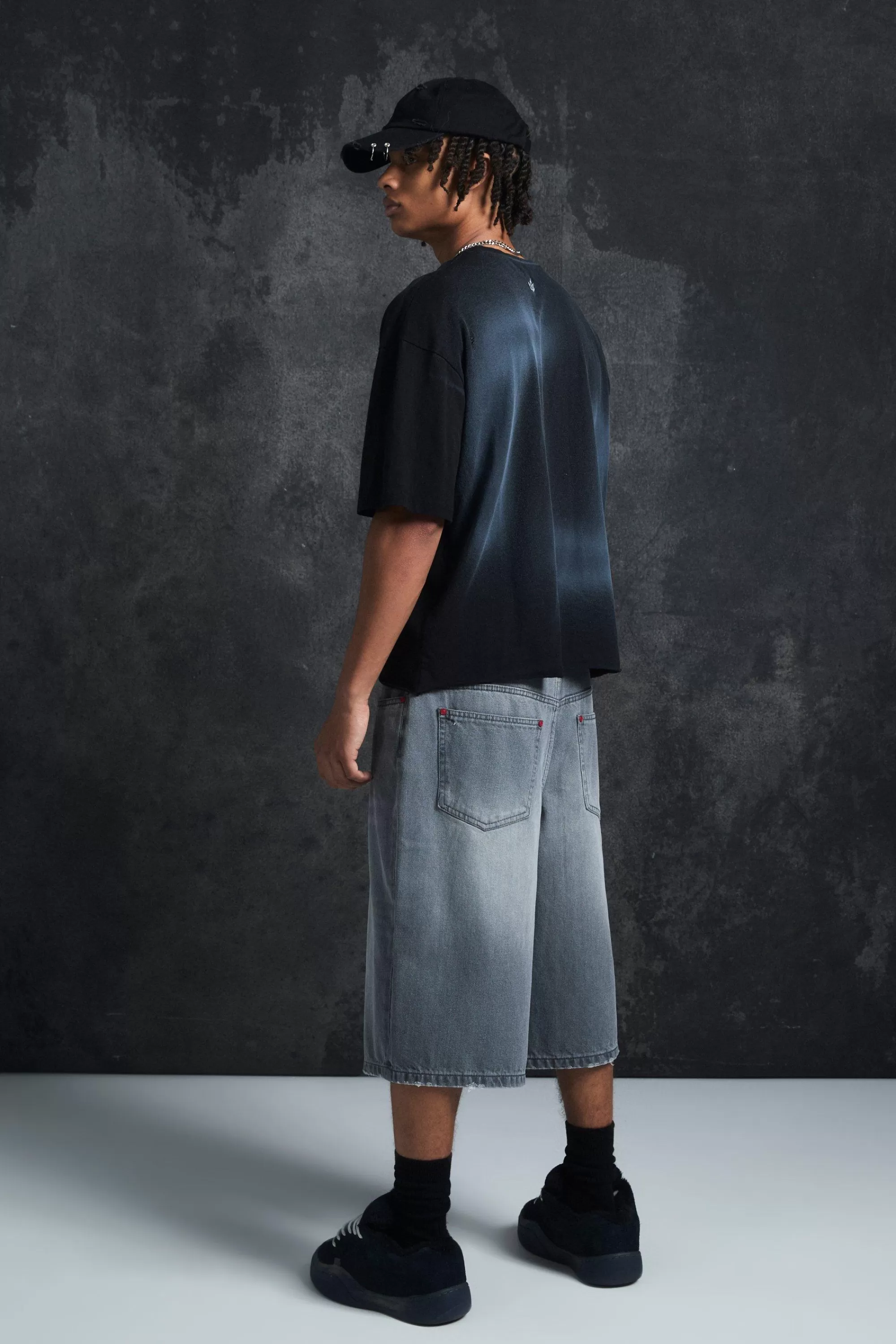 boohooMAN Trippie Redd Oversized Boxy Heavy Washed 14 T-shirt | UK black Online